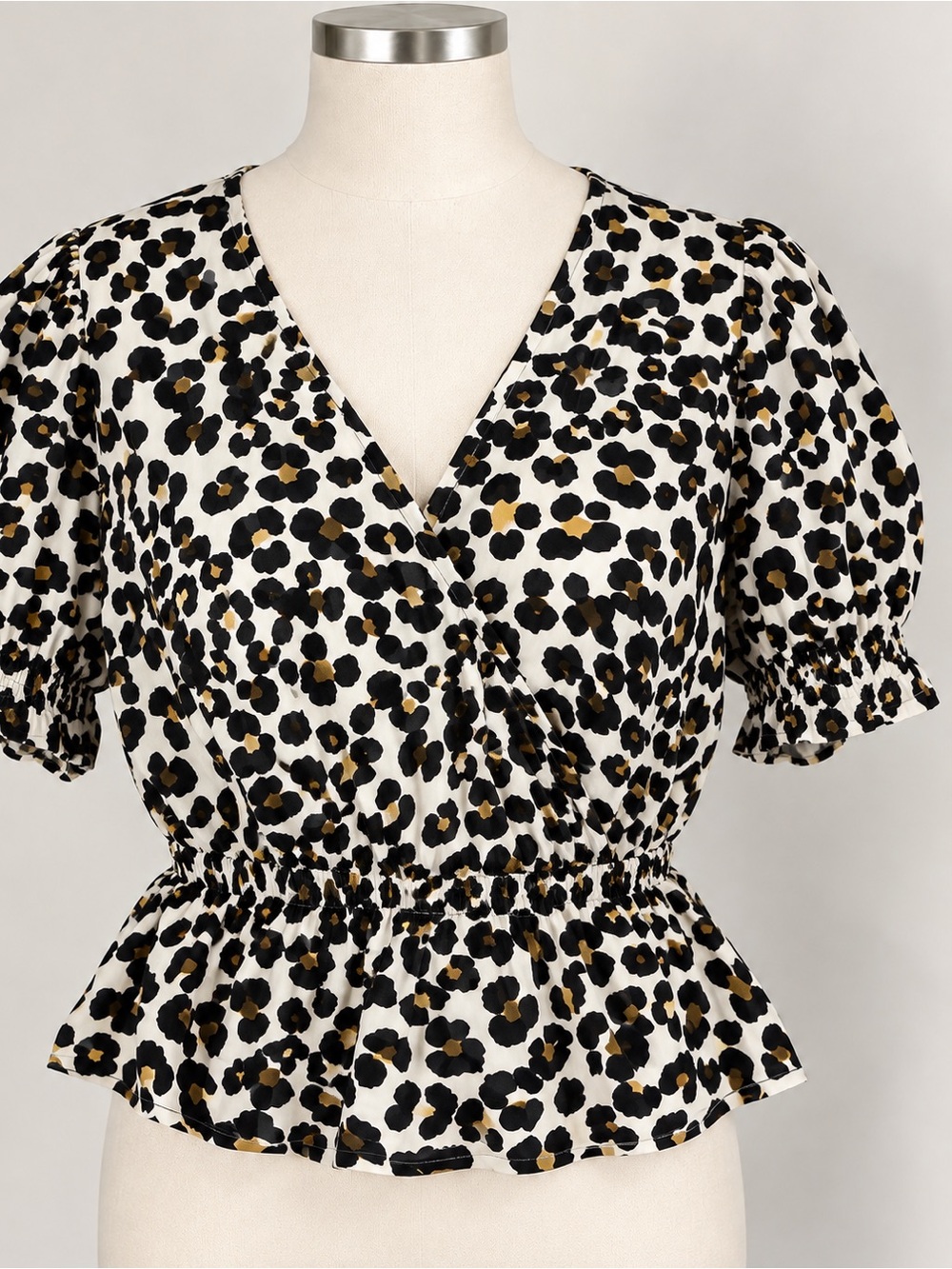 Banana Republic Leopard Print Peplum Blouse Puff Sleeve M